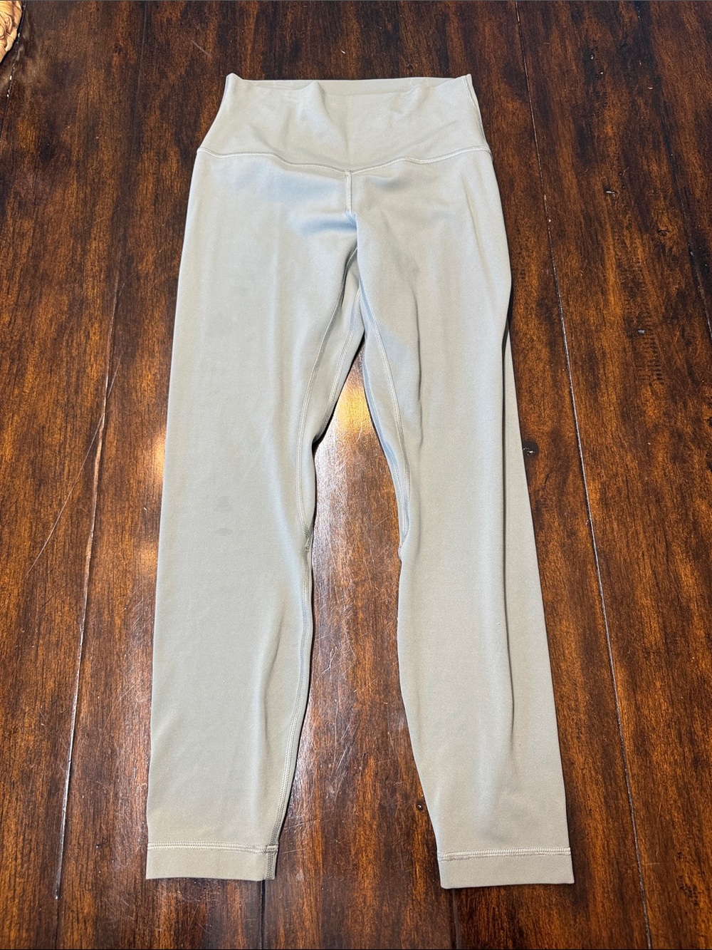 lululemon athletica Light Sage Green HR 25” Align Leggings